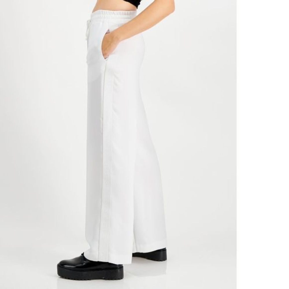 Guess women’s M medium wide leg true white high rise side print Gemma pants
